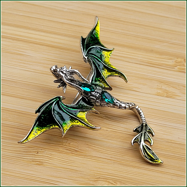 „Grüner Silberdrache“ – Brosche & Kettenanhänger – 2 in 1