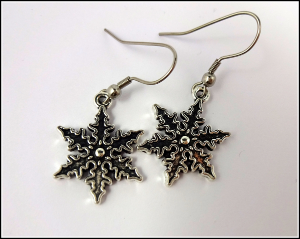 "Victorian Snowflake" - Schneeflocken-Ohrhänger