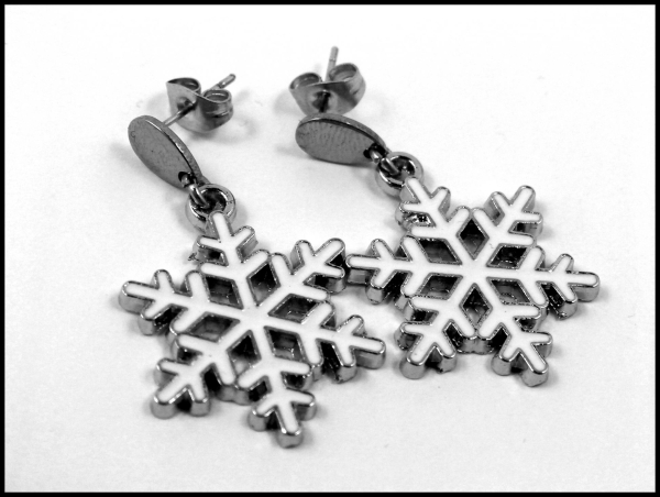 "Schneeflöckchen Weißröckchen" - Schneeflocken-Ohrhänger