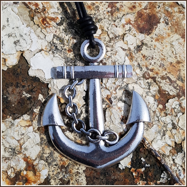 Halskette "Anchor" - Anker am langen Lederband
