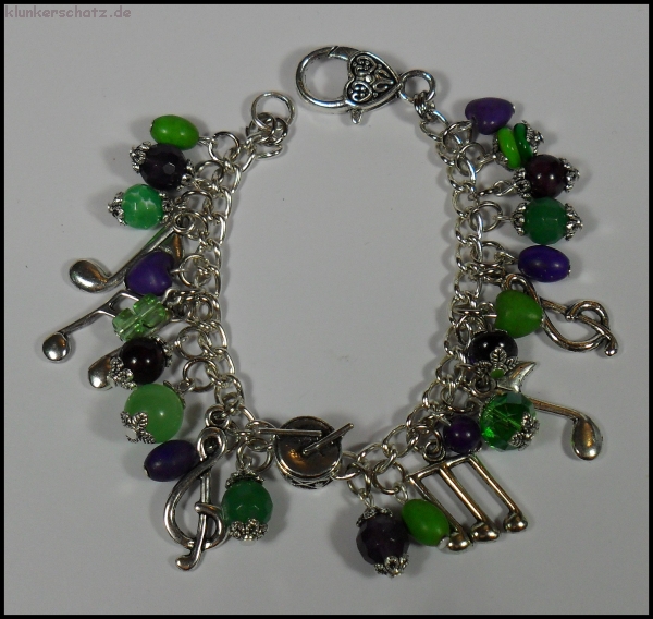 Auftragsarbeit - Set aus Charmanhänger, Armschmuck & Ohrhängern