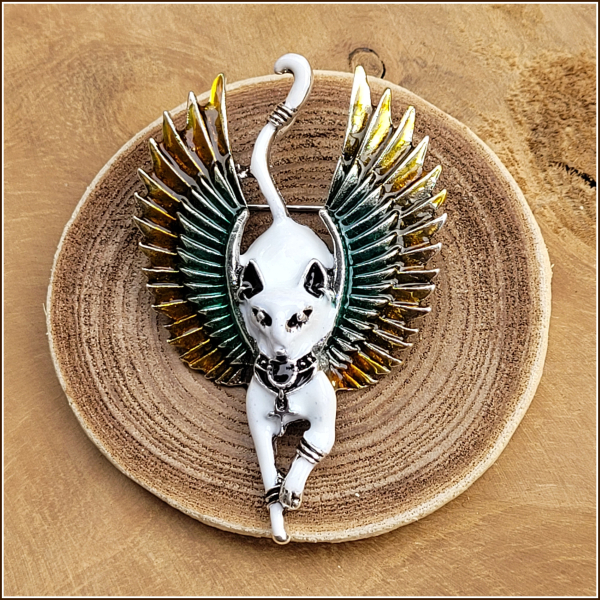 Brosche "Bastet", weiß
