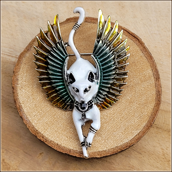 Brosche "Bastet", weiß