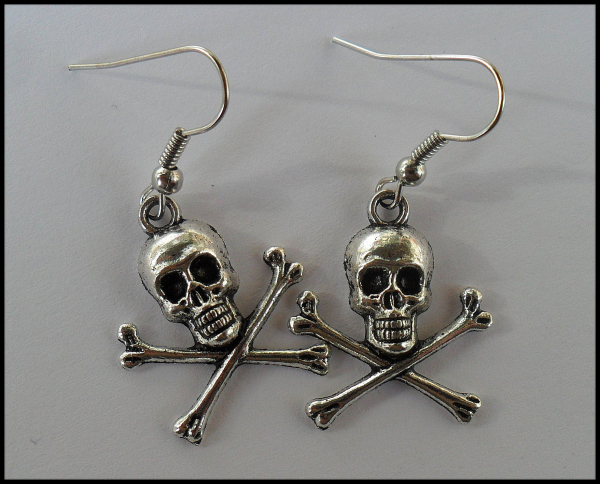 Ohrhänger "Totenkopf"