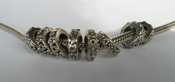 European Bead Spacer "Blüten"