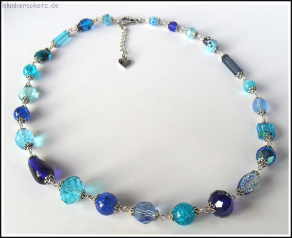 Halskette "Glasperlentraum in Blau" - Unikat!