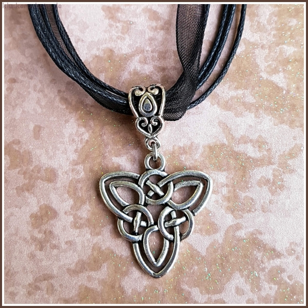"Celtic Love" - Tribal am schwarzen Halsband
