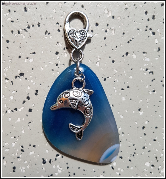 Charmanhänger / Schutzamulett "Blauer Achat & Delfin" - Unikat!