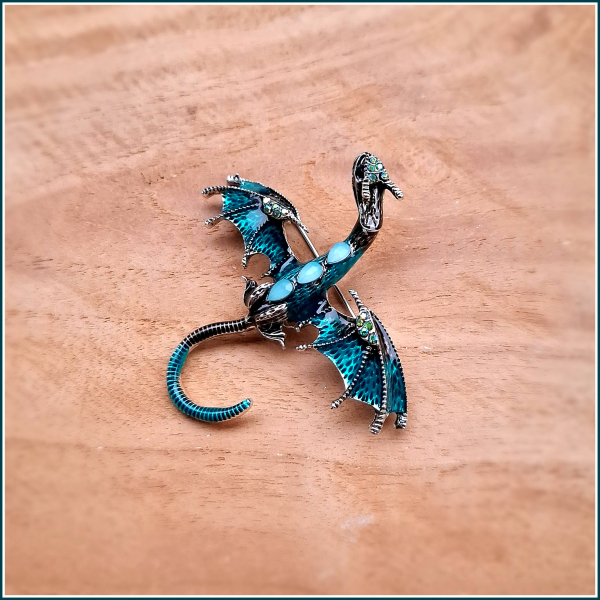 Brosche "Silberdrache in Türkis"