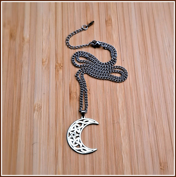 Halskette "Keltische Mondsichel" aus Edelstahl