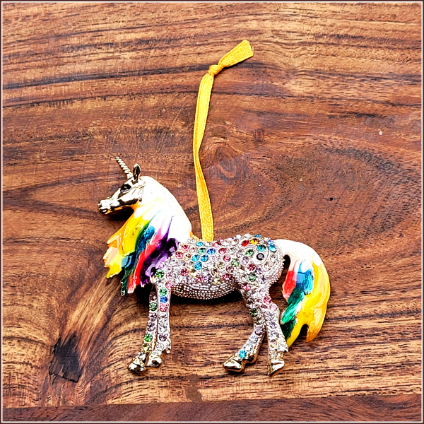 Geschenk-, Deko- oder Baumanhänger "Regenbogeneinhorn"