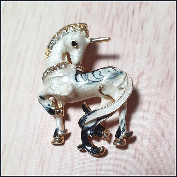 Brosche & Kettenanhänger - 2 in 1 - "Einhorn"