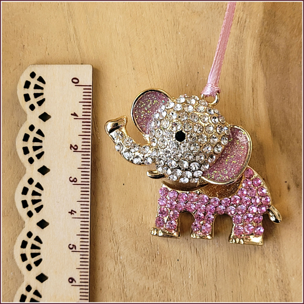 Geschenk- oder Baumanhänger „Rosa Elefant“ - Einzelstück