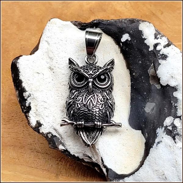 Kettenanhänger „Eule Eulalia“, klein, aus Edelstahl