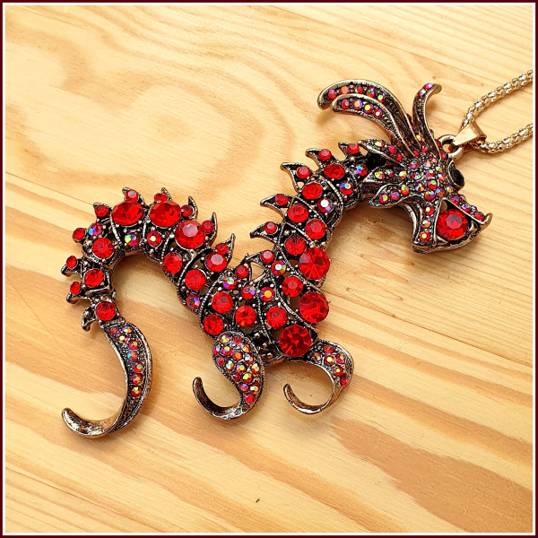 Halskette "Großer Feuerdrache"