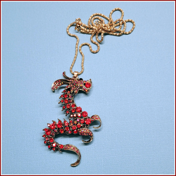 Halskette "Großer Feuerdrache"