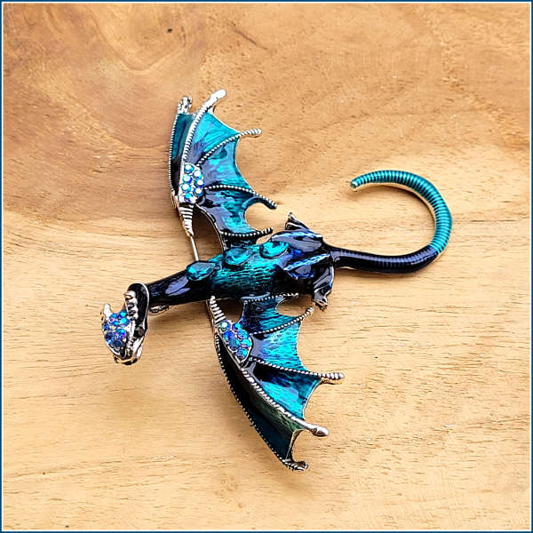 Brosche "Großer blausilberner Flugdrache"