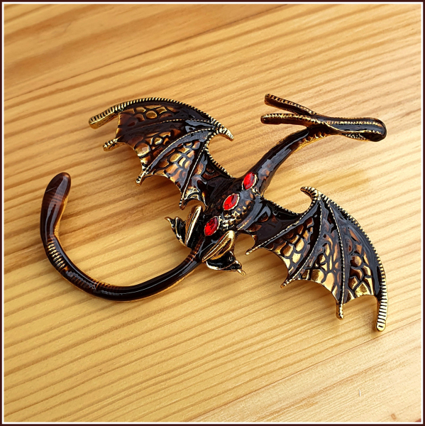 "Brauner  Flugdrache" - Brosche & Kettenanhänger - 2 in 1