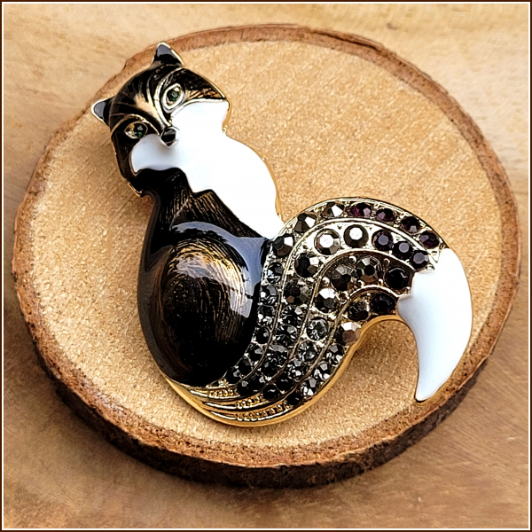 "Dunkelbrauner Fuchs" - Brosche & Kettenanhänger - 2 in 1