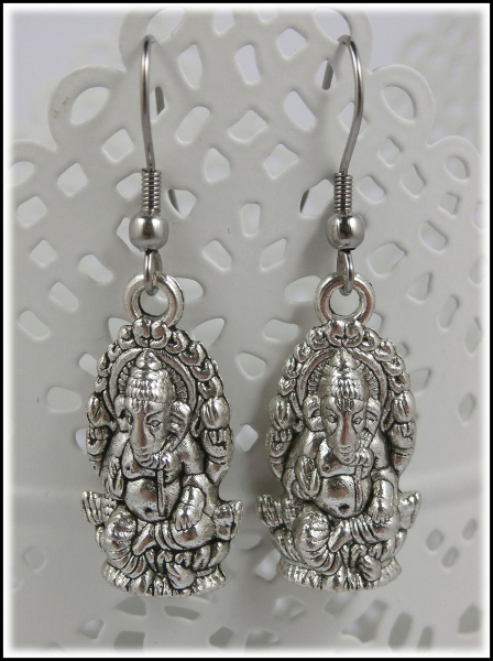 "Ganesha" - "Der Überwinder aller Hindernisse" als Ohrschmuck