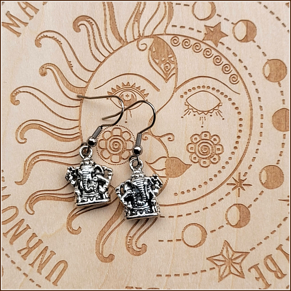 Ohrschmuck "Ganesha" - der Überwinder aller Hindernisse