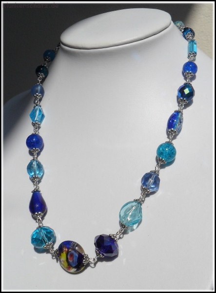 Glasperlen-Collier "Lieblingsblau" - Unikat!