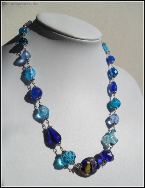 Glasperlen-Collier "Lieblingsblau" - Unikat!