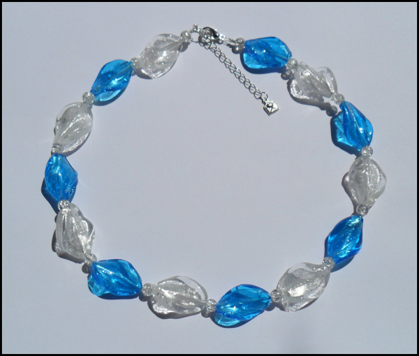 Collier "Glasfolienperlen - Blau - Weiß" - Unikat
