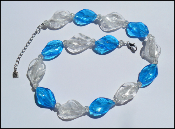 Collier "Glasfolienperlen - Blau - Weiß" - Unikat