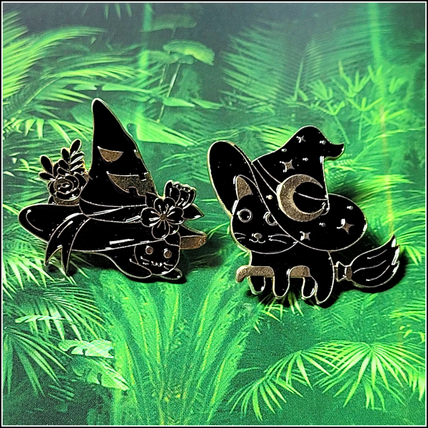 "Hexenkatzen" - Set, bestehend aus zwei Pins
