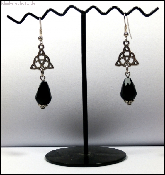 Ohrschmuck Triqueta - verschiedene Einzelstücke