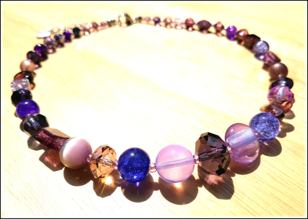 Halskette "Glasperlentraum" in Violett - 45 cm, plus Verlängerung