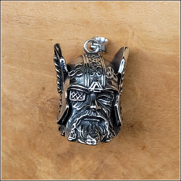 Kettenanhänger „Göttervater Odin“ aus Edelstahl