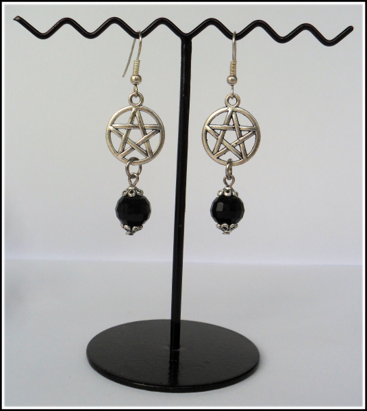 Ohrhänger "Pentagramm & schwarze Glasschliffperle"