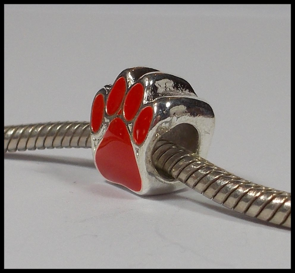 European Bead "Rote Pfote"