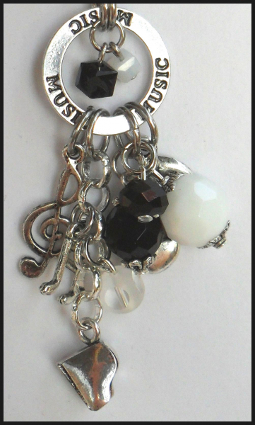 Charmanhänger "Music - Play the Piano!"