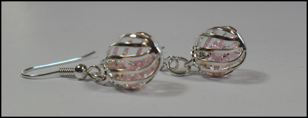 Ohrhänger "Perlen hinter Gittern" - rosa