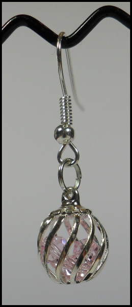 Ohrhänger "Perlen hinter Gittern" - rosa
