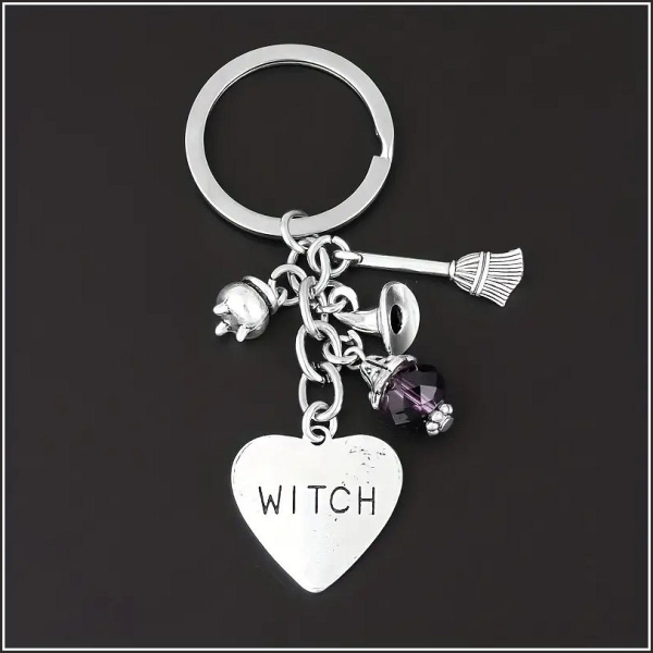Schlüsselanhänger „Witch“