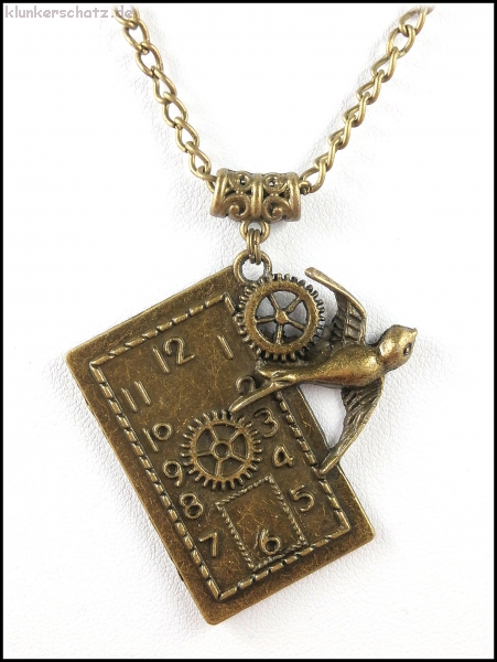 Halskette "Steampunk Schwalbe"