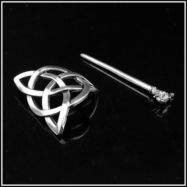 Haarschmuck "Triqueta"
