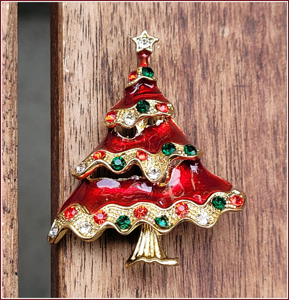 "Roter Weihnachtsbaum" - Brosche & Kettenanhänger - 2 in 1