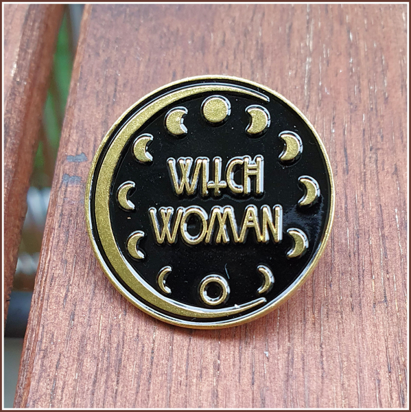 Pin "Witch Woman"