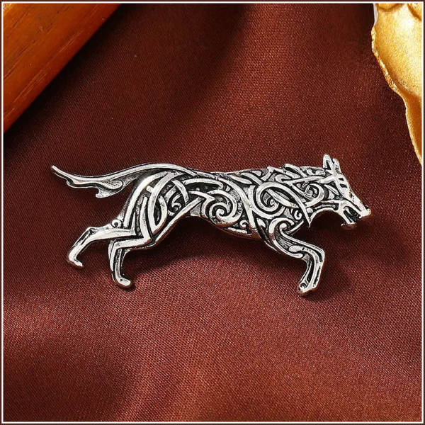 Brosche "Rennender Wolf"
