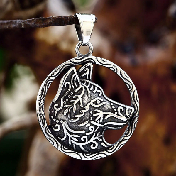 Kettenanhänger „Wolf“ aus Edelstahl