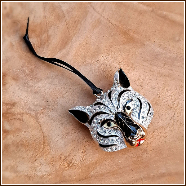 Geschenk-, Deko- oder Baumanhänger „Weißer Wolf“