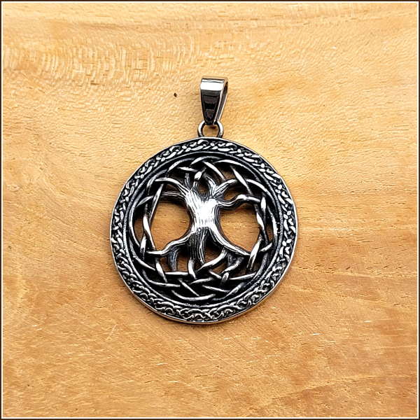 Kettenanhänger "Yggdrasil" aus Edelstahl - Einzelstück